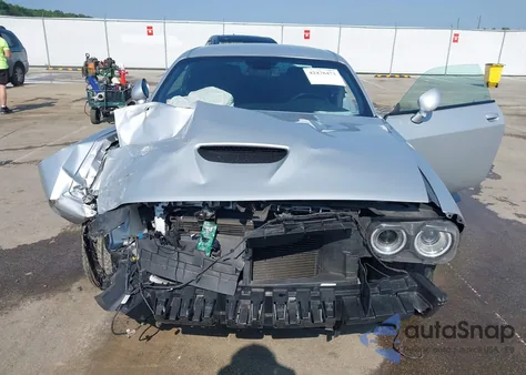 2022 Dodge Challenger R/T z USA, uszkodzony, nr VIN 2C3CDZBTXNH105259